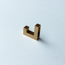941-S ტანსაცმლის საკიდი 1- იანი კვადრატული BRUSHED BRASS