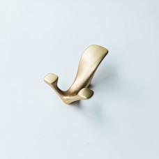 128 L ტანსაცმლის საკიდი BRUSHED BRASS