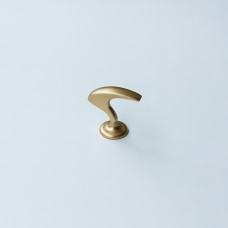 986 ტანსაცმლის საკიდი თვითმჭრელით 1- იანი BRUSHED BRASS