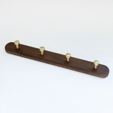 86- p ტანსაცმლის საკიდი ხის + 4- იანი BRUSHED BRASS