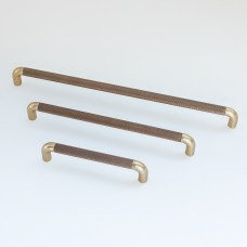 527 სახელური მეტალის 224 MM BRUSHED BRASS + AC