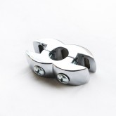 0010 დამჭერი 25 მმ მილისი ტრუბა 2 ლამინატზე