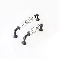 0733-128 სახელური ფაიფურის BLACK+WHITE მოხატული