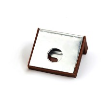 დამჭერი თაროს კუთხე L 921 1,5მმ ყავისფერი